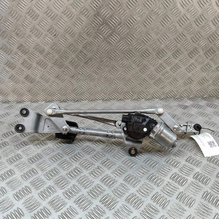 Front wiper linkage and motor 3811061M11