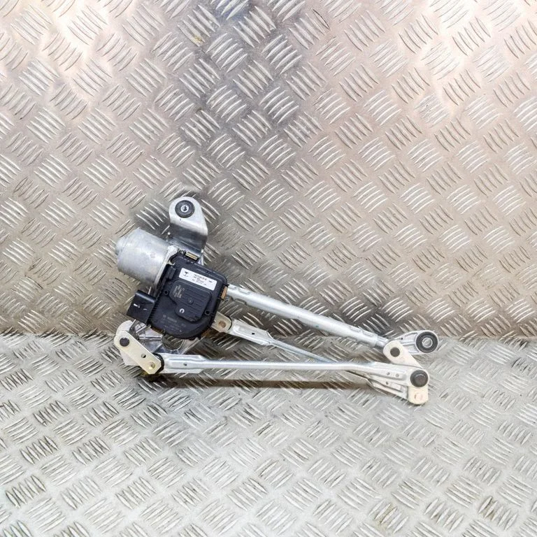 Front wiper linkage and motor 339702207B