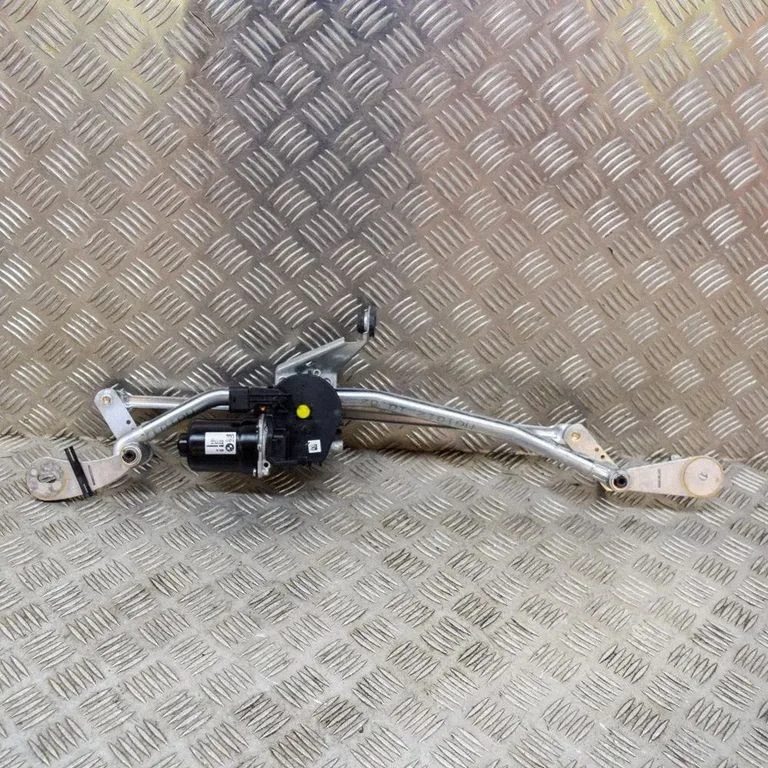Front wiper linkage and motor 7427910