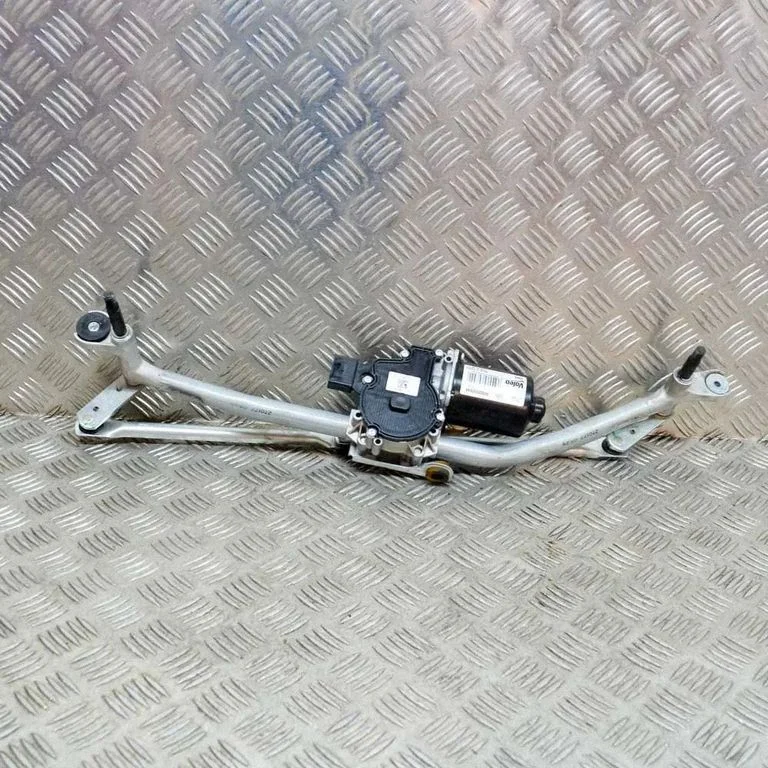 Front wiper linkage and motor – Jaguar F-Pace (2016-)