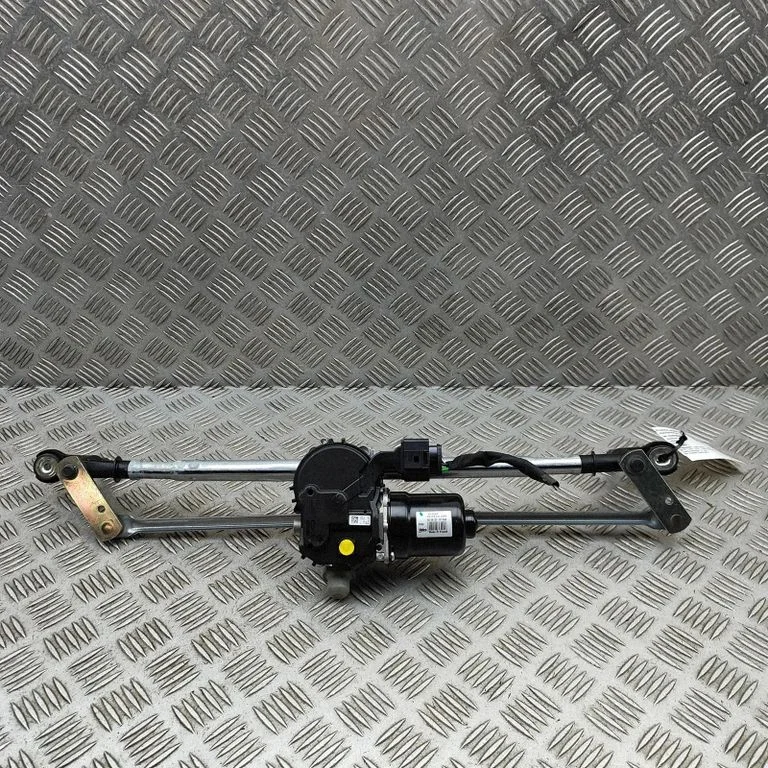 Front wiper linkage and motor M8E217500BD