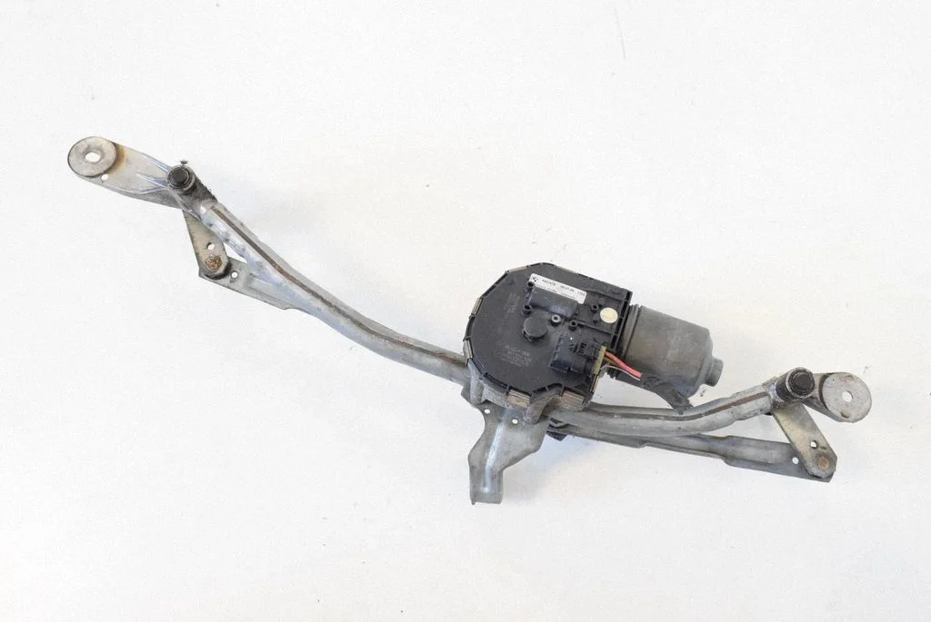 Front wiper linkage and motor 33970212214441878