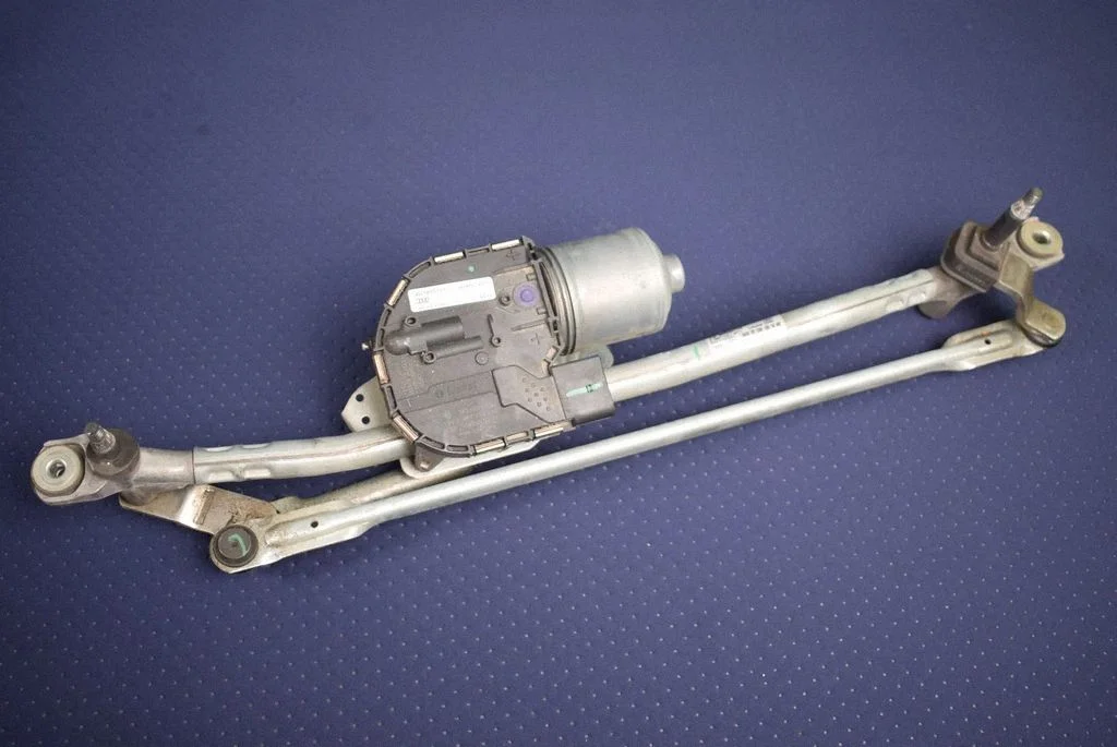 Front wiper linkage and motor – Audi A7 S7 4G (2011-2017)