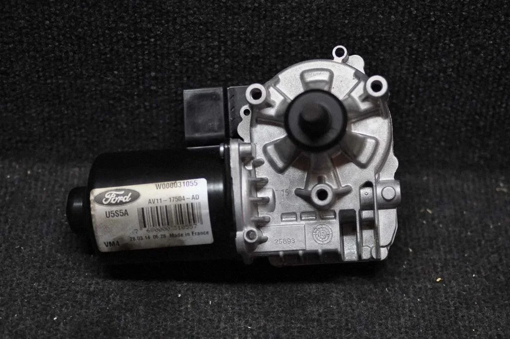 Kojameeste mootor AV1117504AD – Ford B-MAX (2012-2020)