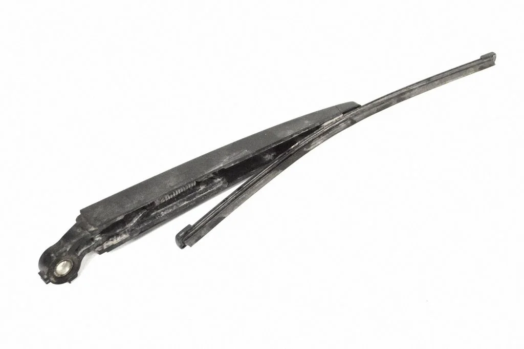 Aizmugurējā stikla tīrītājs 658955704