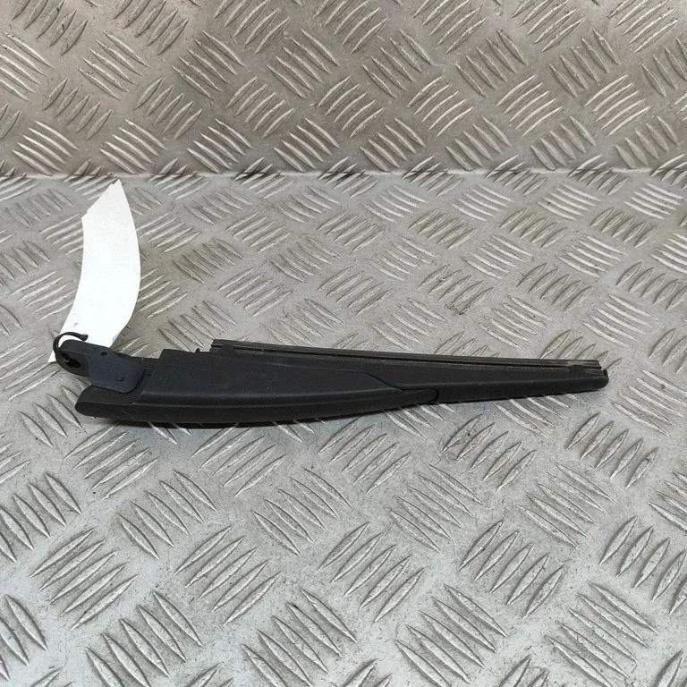 Rear wiper blade arm YQ00056380
