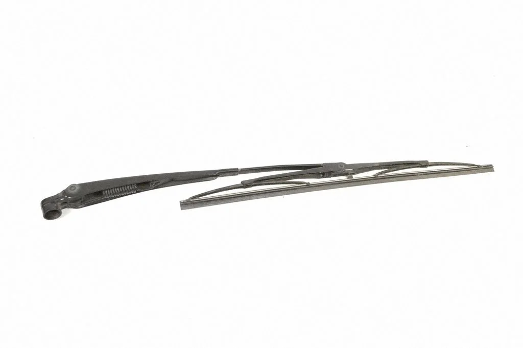 Aizmugurējā stikla tīrītāja svira DK6217C403AB