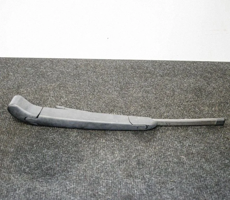 Aizmugurējā stikla tīrītāja svira 08393