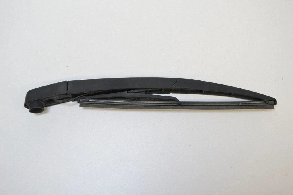 Aizmugurējā stikla tīrītāja svira – Peugeot 2008 I (2013-2019)