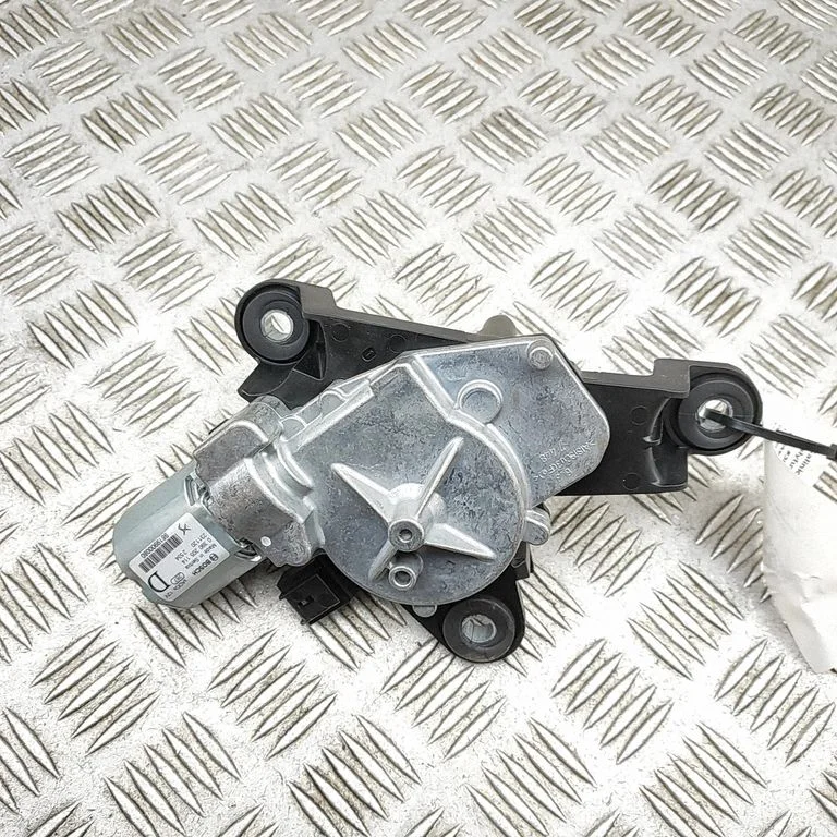 Aizmugurējā stikla tīrītāja motoriņš 0390205114