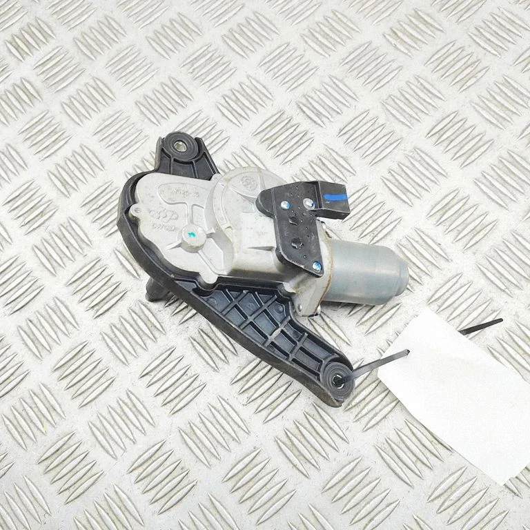 Rear window wiper motor SA3F6310100B