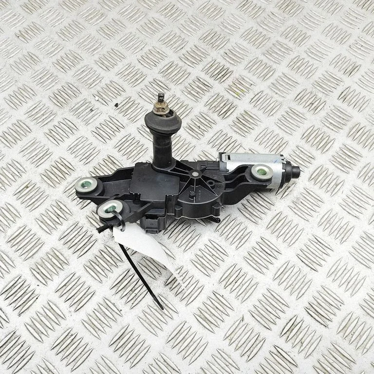 Aizmugurējā stikla tīrītāja motoriņš W000002580