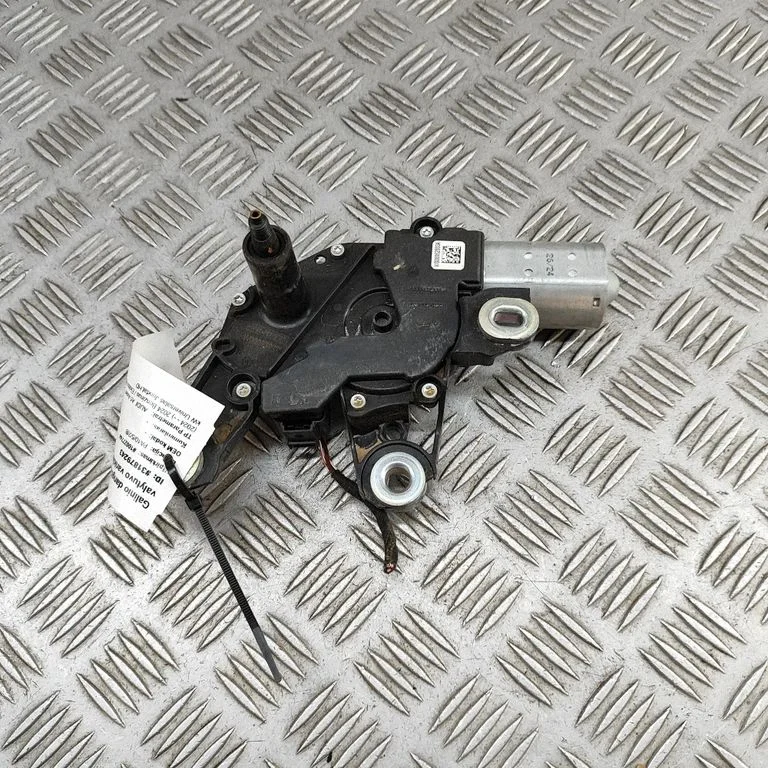 Aizmugurējā stikla tīrītāja motoriņš W000102496