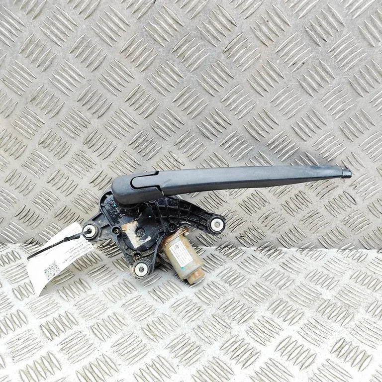 Rear window wiper motor SA3F6310100B