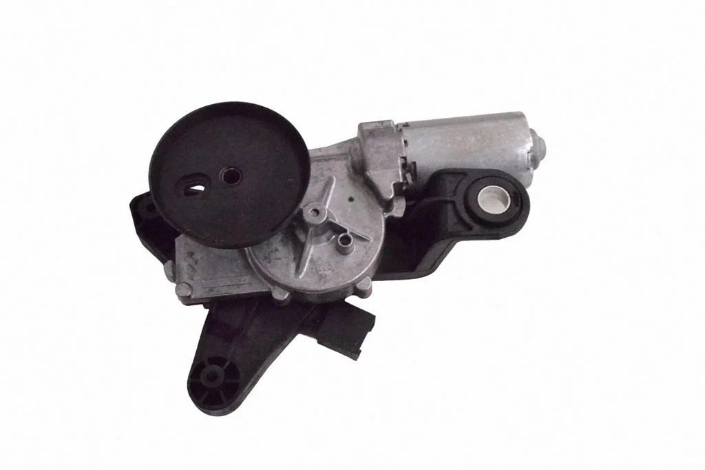 Aizmugurējā stikla tīrītāja motoriņš 7311415