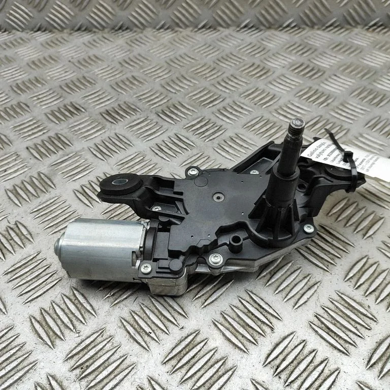 Aizmugurējā stikla tīrītāja motoriņš 32342591