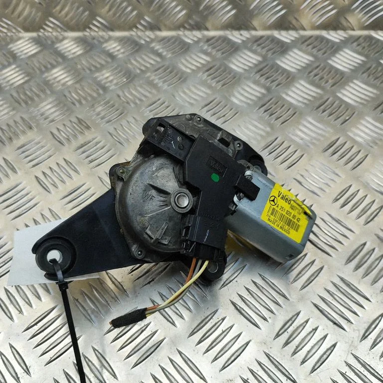 Rear window wiper motor – Mercedes-Benz ML-Class W166 (2012-2017)