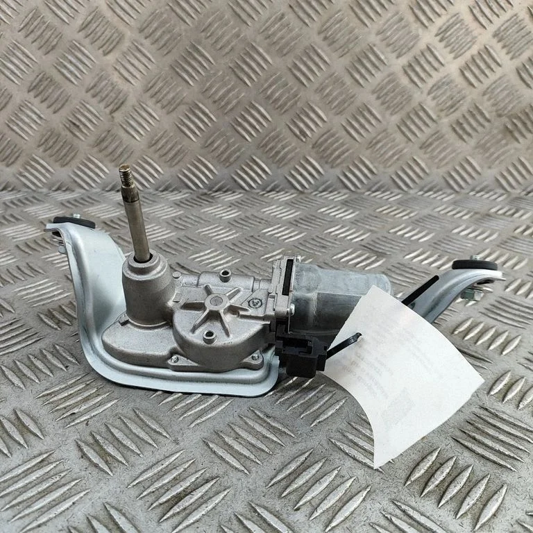 Aizmugurējā stikla tīrītāja motoriņš 98700D4300