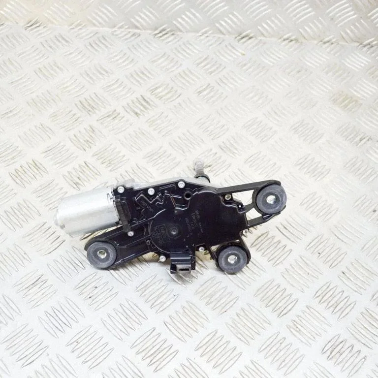Aizmugurējā stikla tīrītāja motoriņš 0390201252