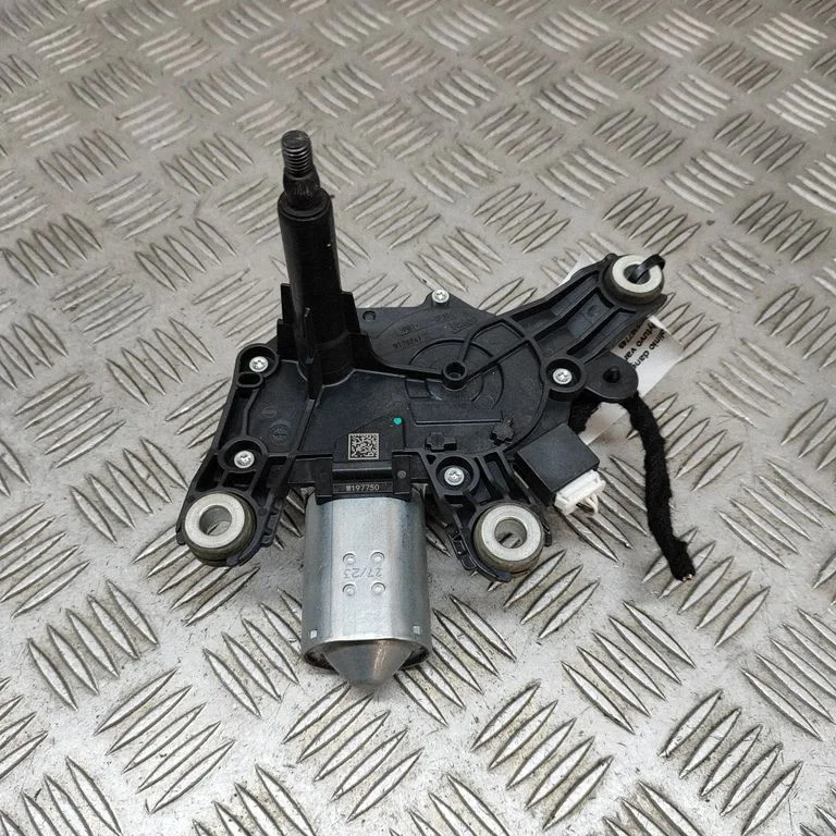 Tagaklaasi kojamehe mootor – Nissan Qashqai J12 (2021-)