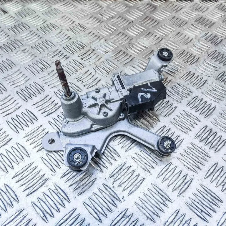 Aizmugurējā stikla tīrītāja motoriņš 8513042680