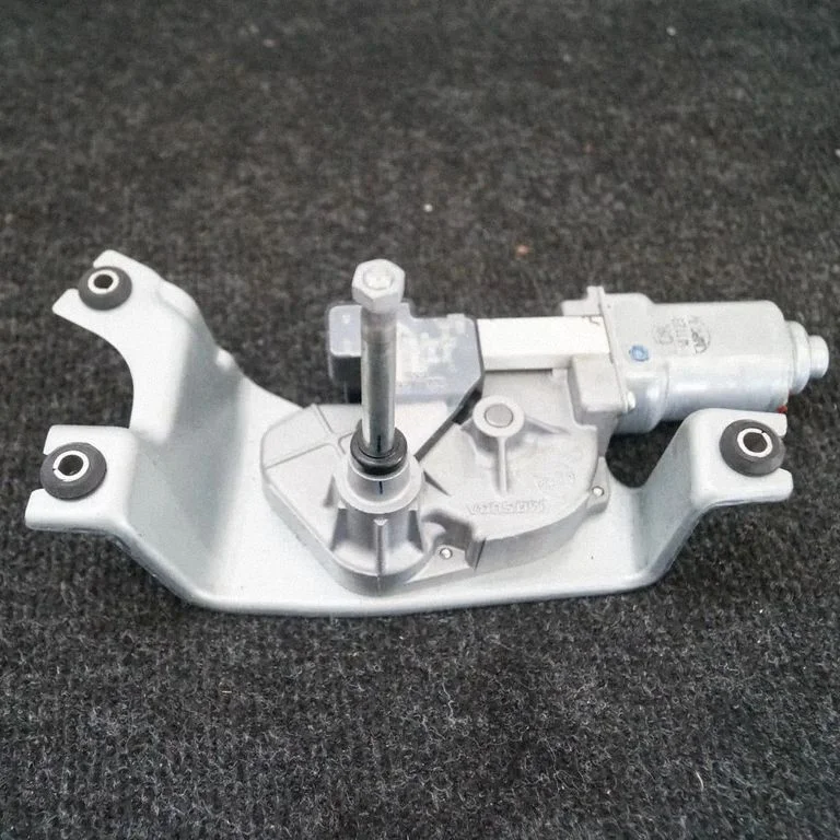 Silniczek wycieraczki tylnej – BMW X5 F15 (2013-2017)