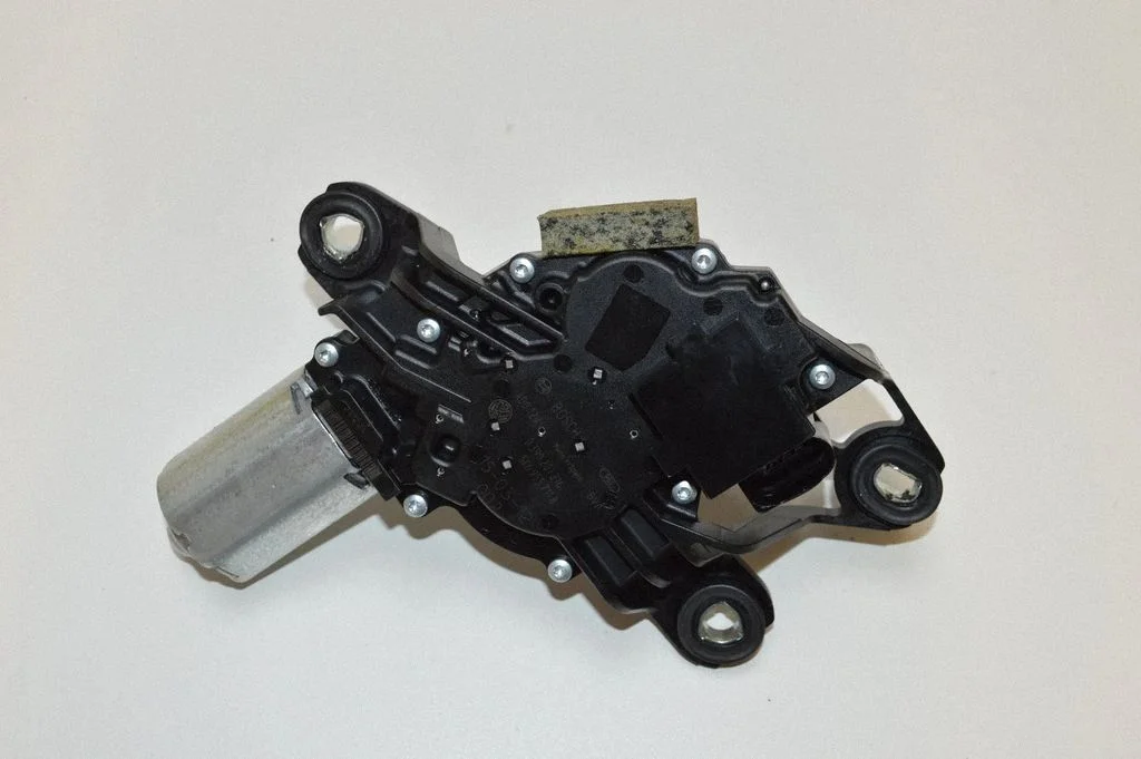 Aizmugurējā stikla tīrītāja motoriņš – Volkswagen Sharan (2011-)
