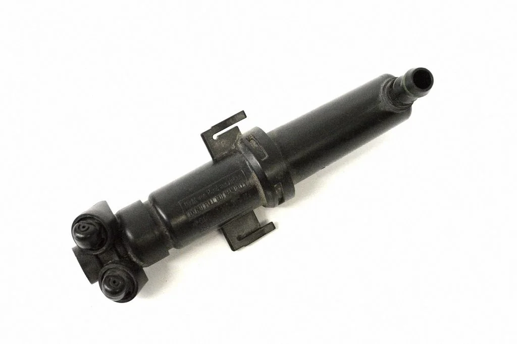 Lukturu apskalošanas sprausla(-s) 8R0955102