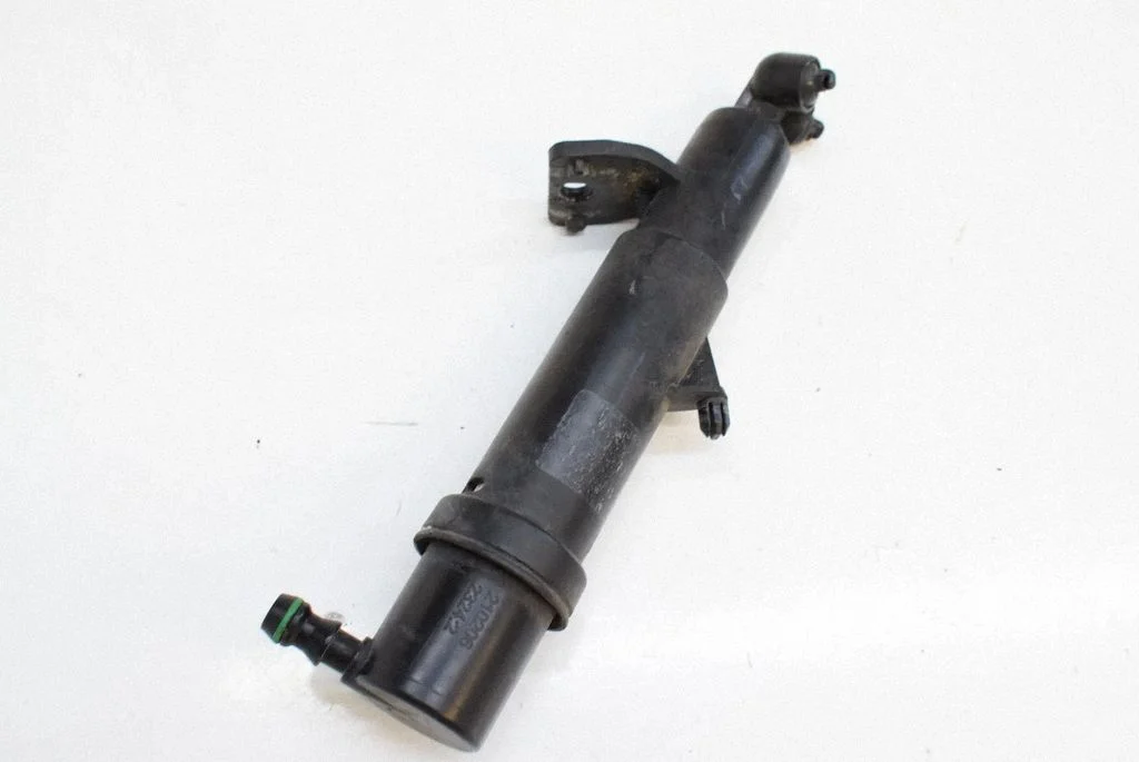 Lukturu apskalošanas sprausla(-s) A2102062324