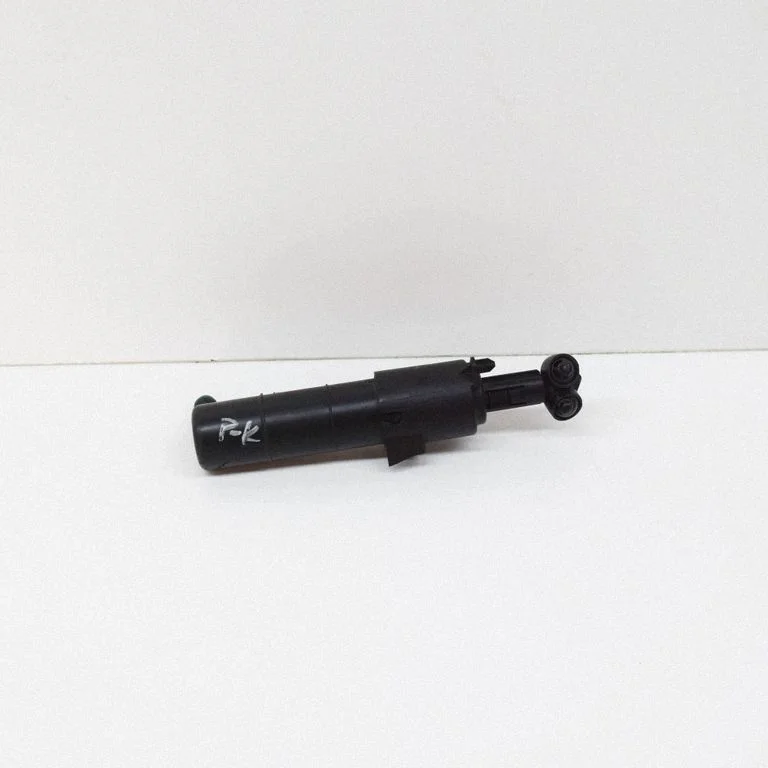 Headlight washer spray nozzle