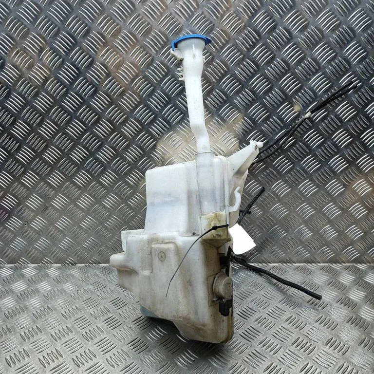 Windshield washer fluid reservoir/tank 1019873001