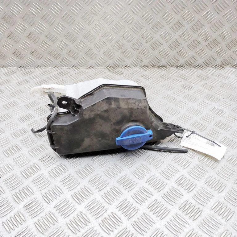 Windshield washer fluid reservoir/tank 98610CV600