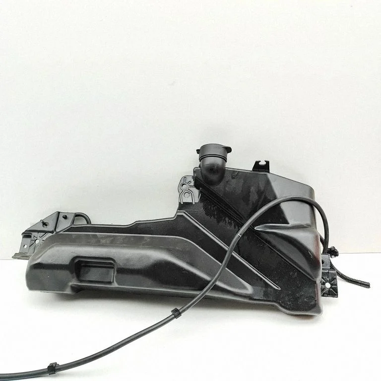 Windshield washer fluid reservoir/tank 173133000