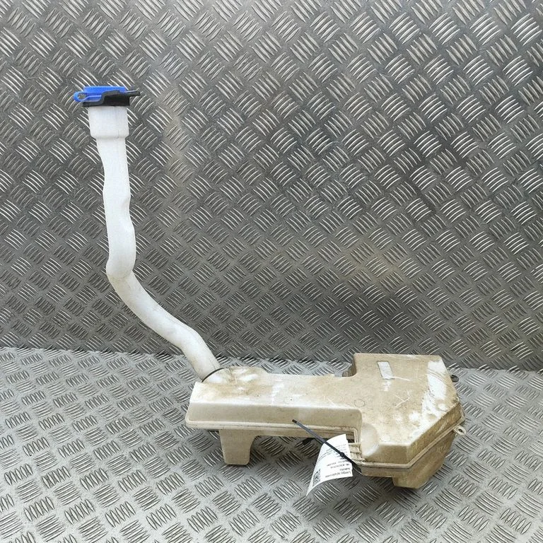 Zbiorniczek spryskiwacza BK3117N604AA