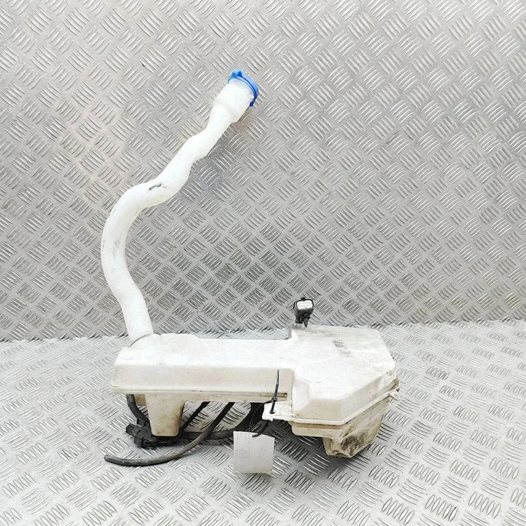 Windshield washer fluid reservoir/tank BK2113C087AF
