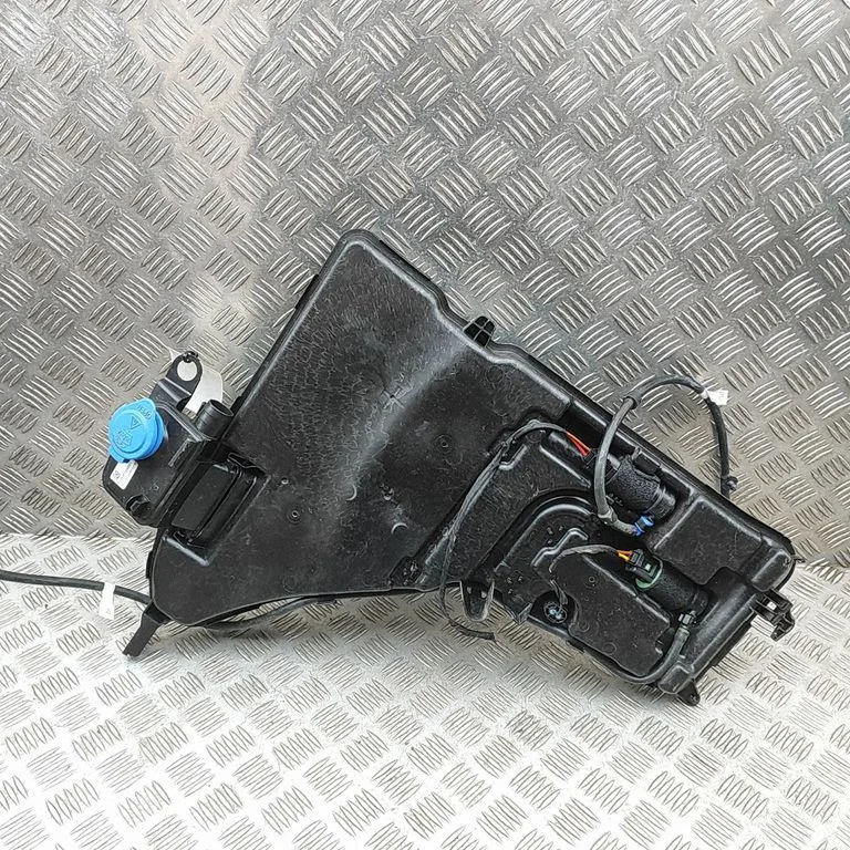 Windshield washer fluid reservoir/tank 5A01640