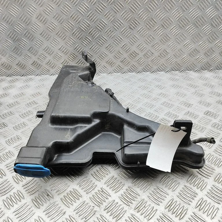 Windshield washer fluid reservoir/tank 8W0955451L