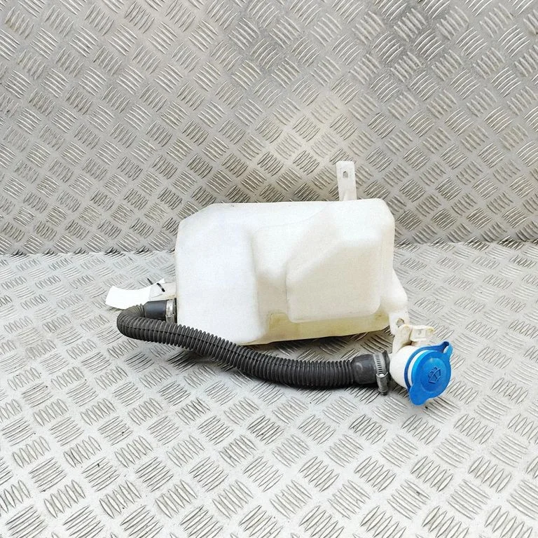 Zbiorniczek spryskiwacza 4G4317B613A