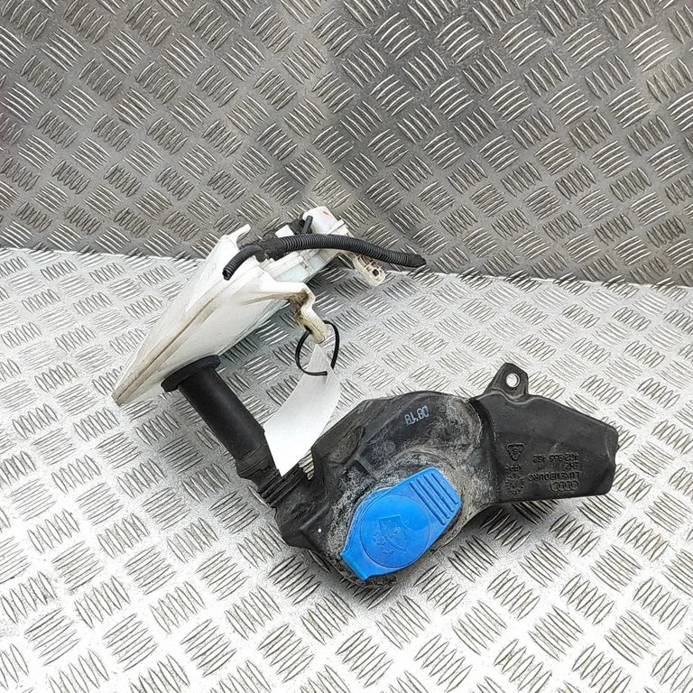 Windshield washer fluid reservoir/tank – Audi A6 S6 C7 4G (2011-2018)