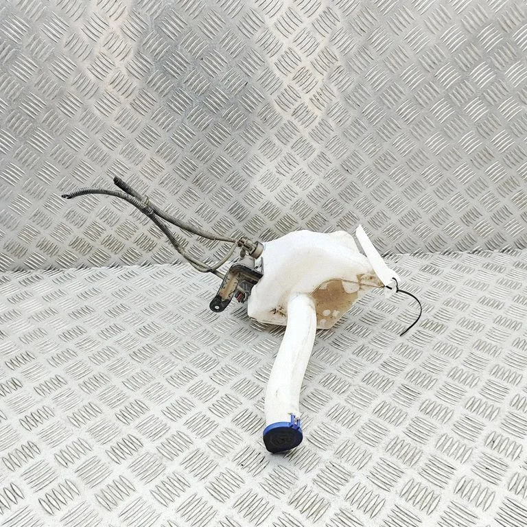 Zbiorniczek spryskiwacza AB3917B613BD