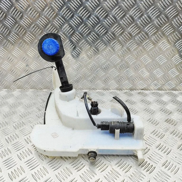Windshield washer fluid reservoir/tank 99752870100