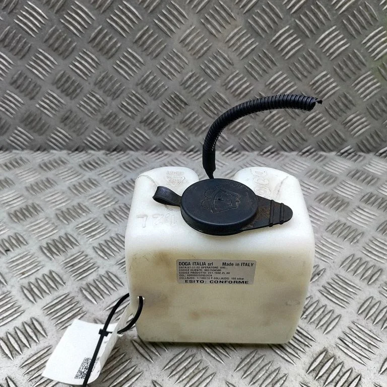 Zbiorniczek spryskiwacza 9837550580