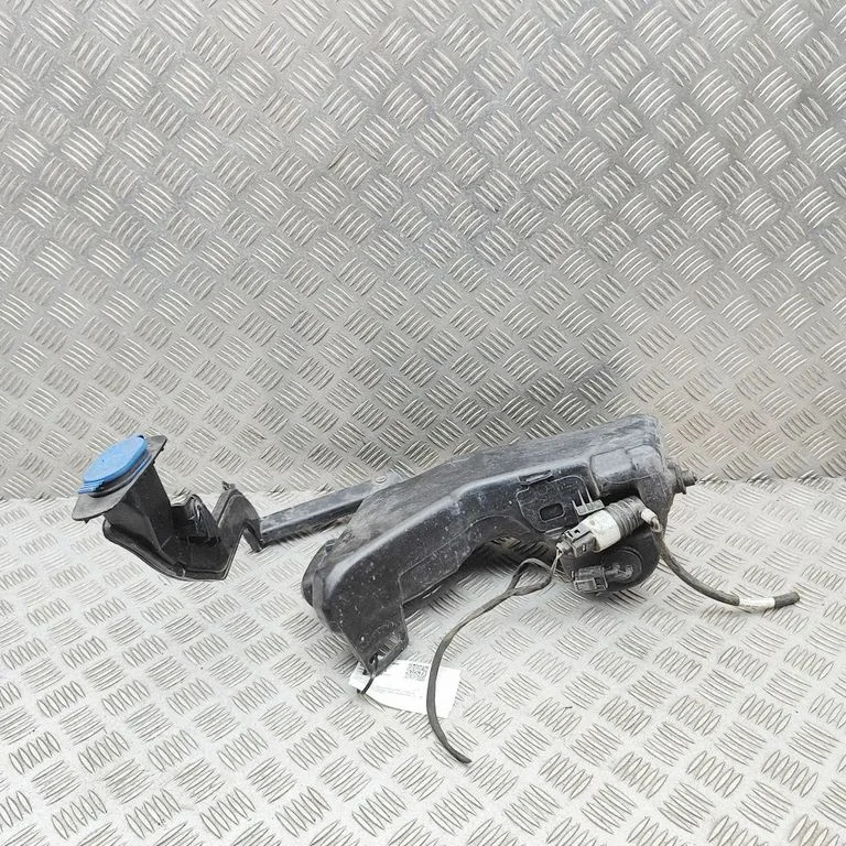 Logu mazgāšanas šķidruma tvertne A2058690820