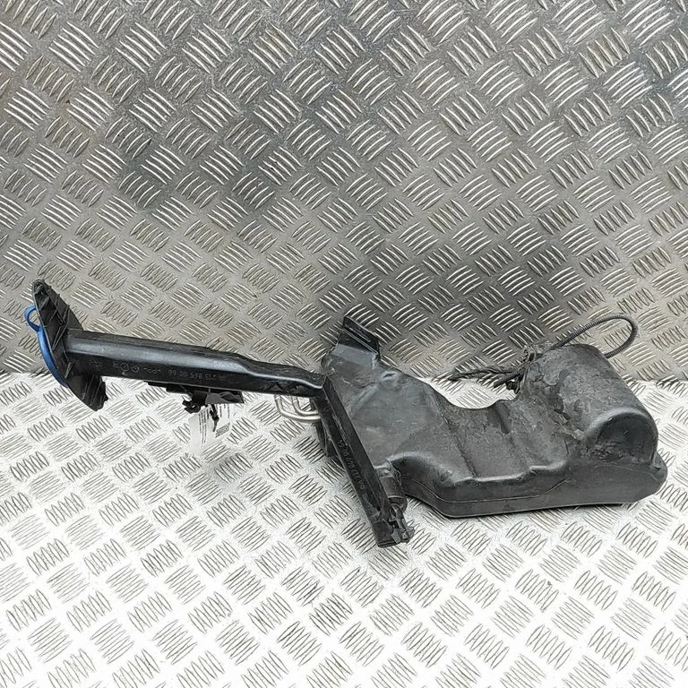 Windshield washer fluid reservoir/tank A2058660000