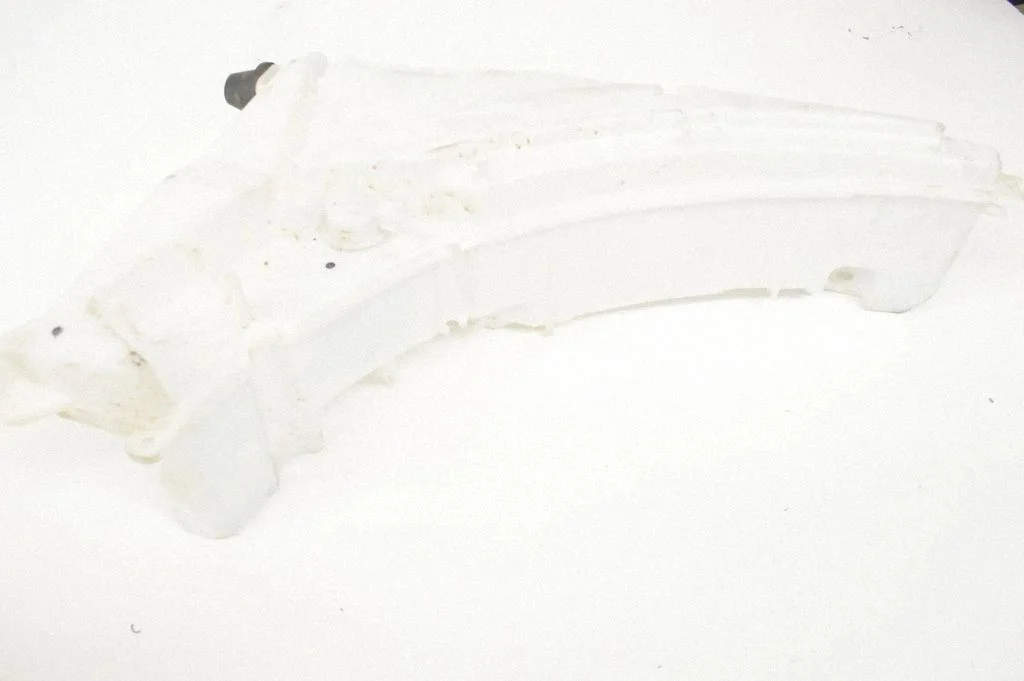 Windshield washer fluid reservoir/tank – Land Rover Range Rover Sport L494 (2013-)