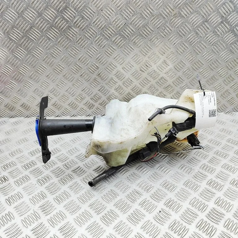 Klaasipesuvedeliku paak 6W8317B613CB