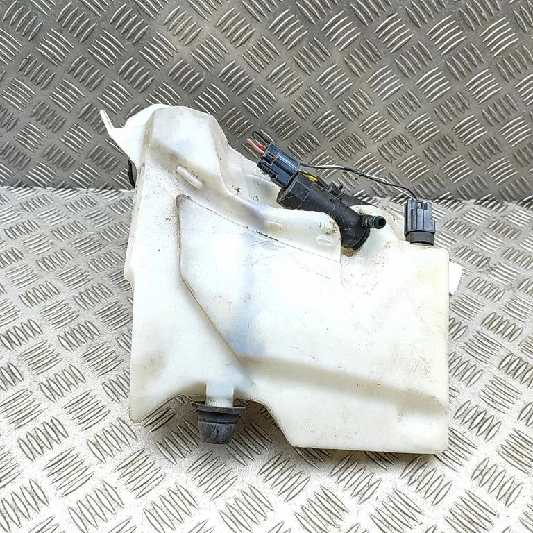 Windshield washer fluid reservoir/tank BW8313K082AA