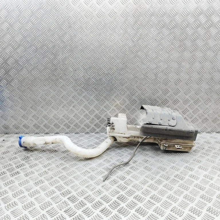 Logu mazgāšanas šķidruma tvertne BK2113C087AF