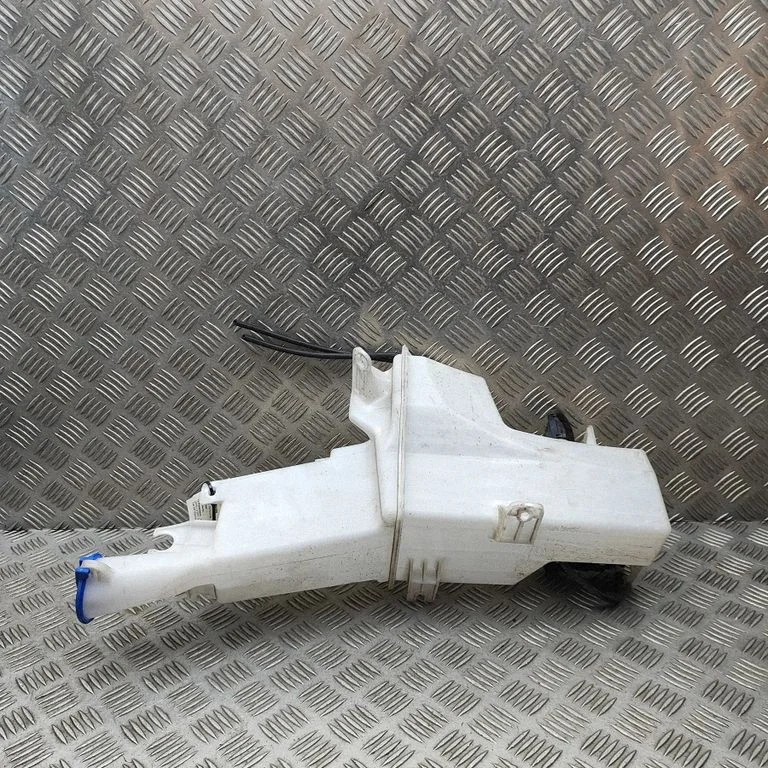 Zbiorniczek spryskiwacza 985102W500