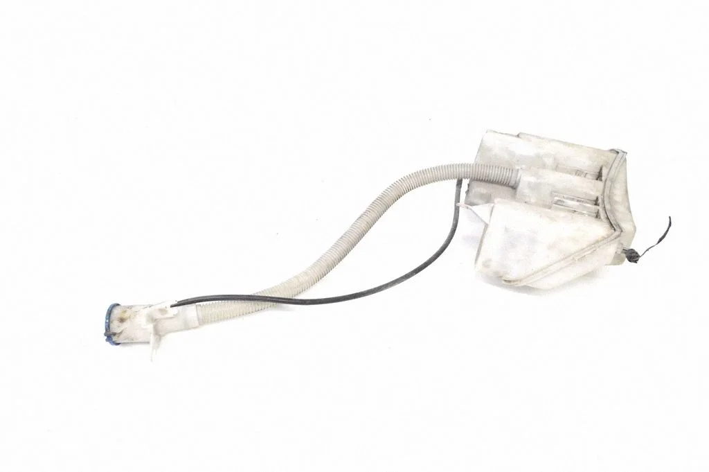 Windshield washer fluid reservoir/tank – Land Rover Range Rover L322 (2002-2012)